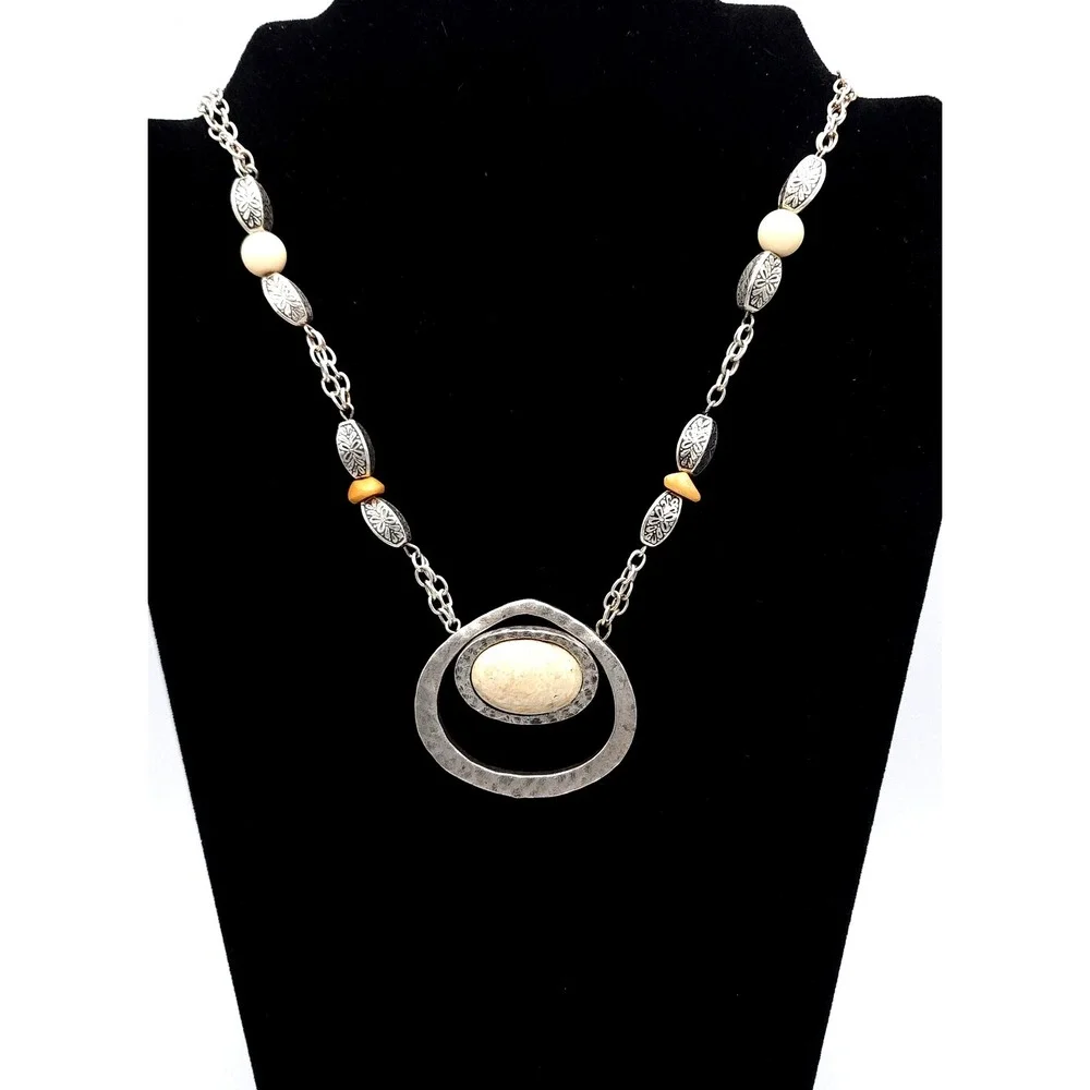 Vintage‎ Avenue Statement Necklace